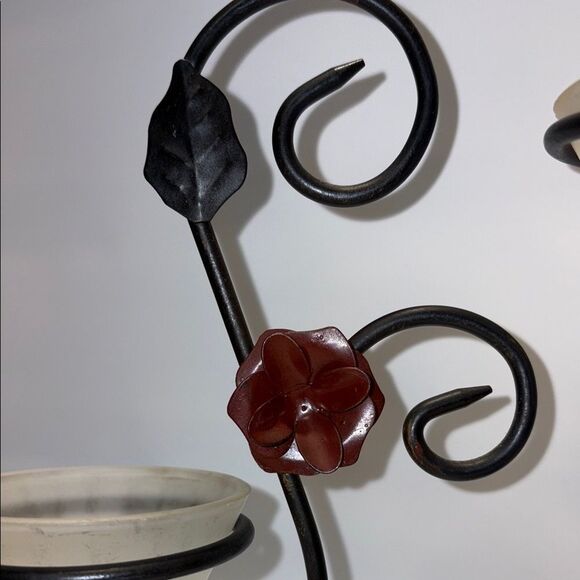 Elegant Iron Candle Holders with frosted Glass - Picture 3 of 9